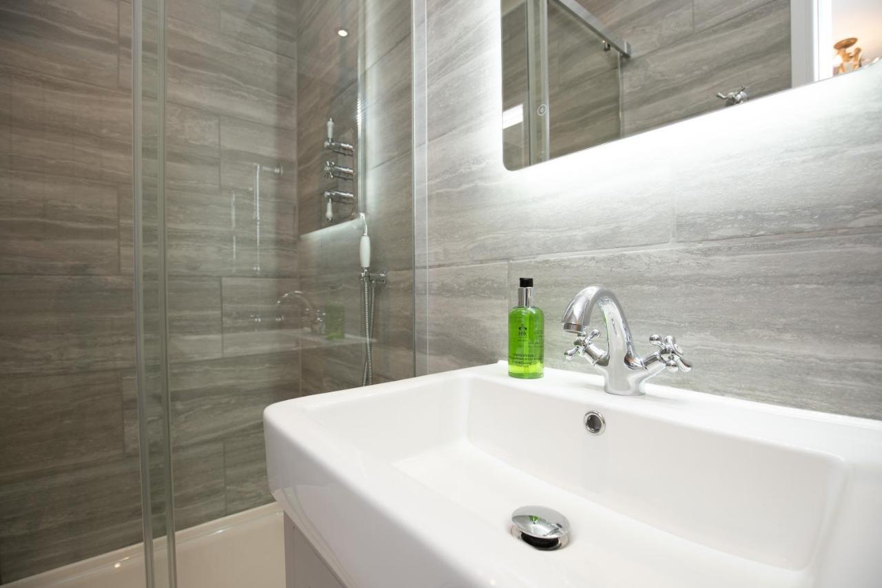 Exclusive Holiday Accommodation - Bancroft Cottage Bedale Buitenkant foto