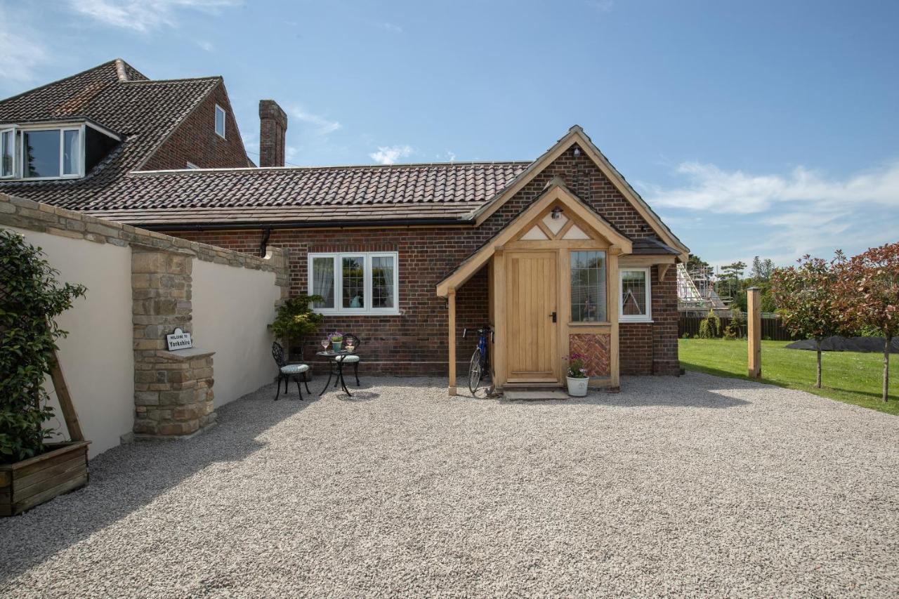 Exclusive Holiday Accommodation - Bancroft Cottage Bedale Buitenkant foto